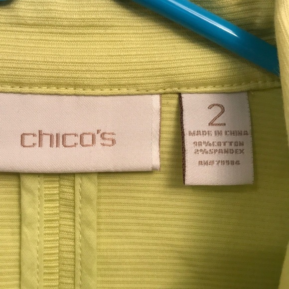 Chico’s size 2 button front lightweight jacket - Picture 2 of 6